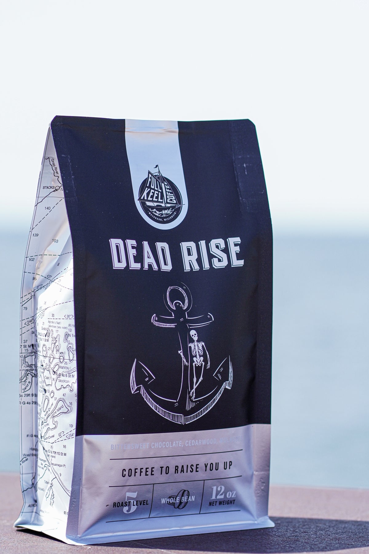 Have a hard time getting up without some proper motivation? This blend is sure to get you going. Our darkest offering, it's full bodied and forceful, yet not overwhelming. Smokey with notes of bittersweet cocoa, tobacco, and finishing with almost a molasses sweetness. You never knew a dark roast could be this flavorful!

Dark Roast

Small batch specialty coffee, roasted by Full Keel Coffee